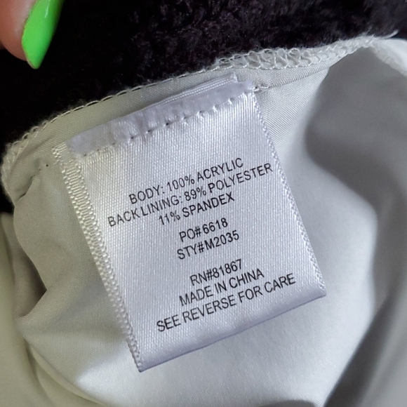 Black sweater with built in white shirt underneath - Picture 7 of 10